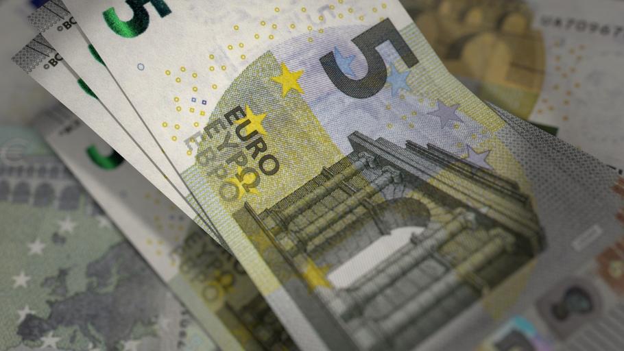 menší eurobankovky