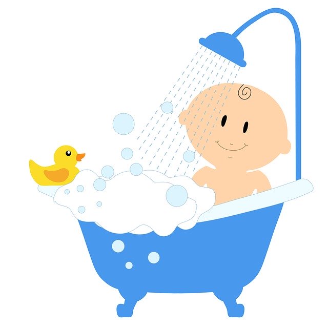 Kreslený obrázek dítěte ve vaně s tekoucí sprchou a žlutou kachničkou